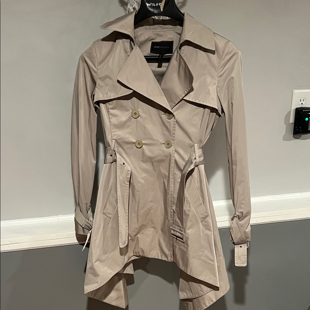 BCBGMaxAzria Beige Trench Coat